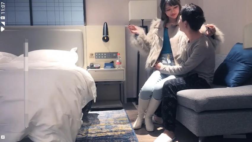 约嫖翘腿坐莲极品女_ title=_约嫖翘腿坐莲极品女